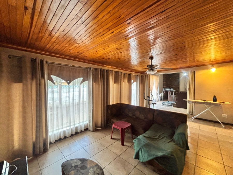 3 Bedroom Property for Sale in La Hoff North West